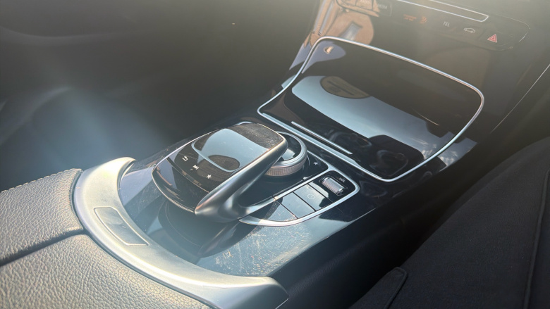 Mercedes-Benz C-Class C250d AMG Line Premium 4dr 9G-Tronic Diesel Saloon